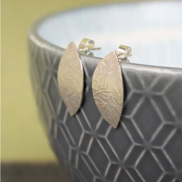 simple pretty ear studs