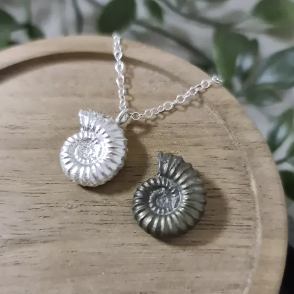 hand made ammonite pendant necklace
