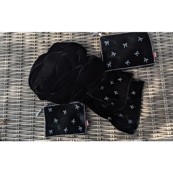 Lua velvet evening accessories black 