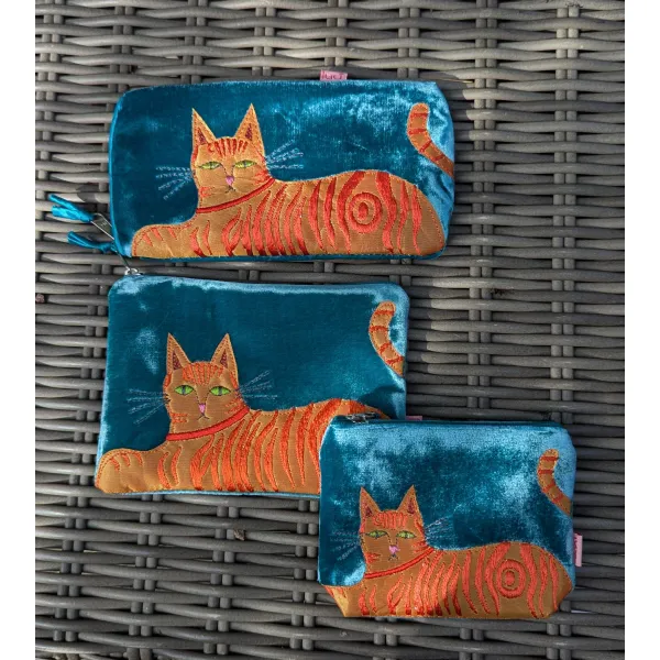Lua Silk velvet cat purse