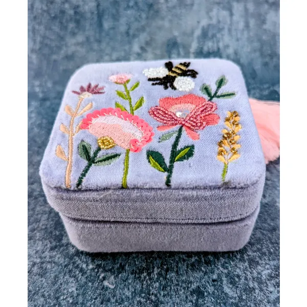 Jewellery box pretty gift female relative