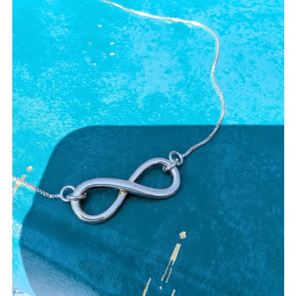 Infinity pendant classic design timeless style