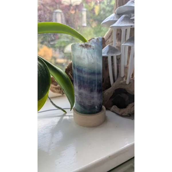Special crystal feature piece