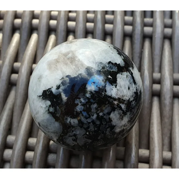 Tamworth crystal mineral shop gifts