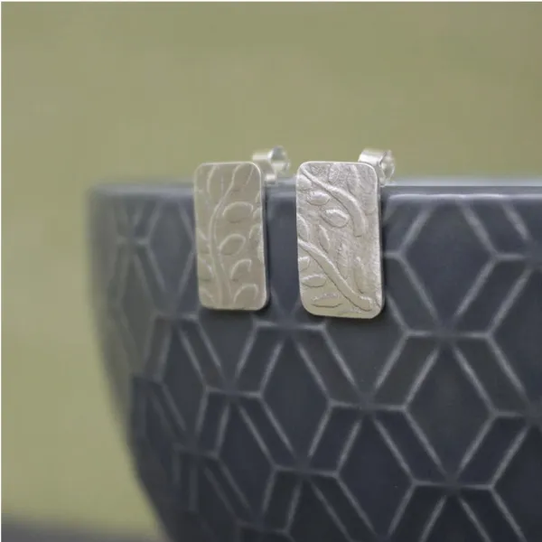 simple jewellery designs for work